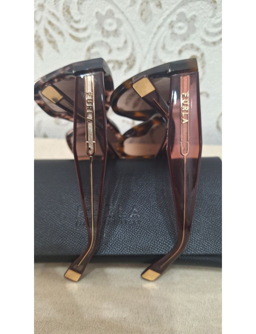 Óculos de sol Furla SFU779